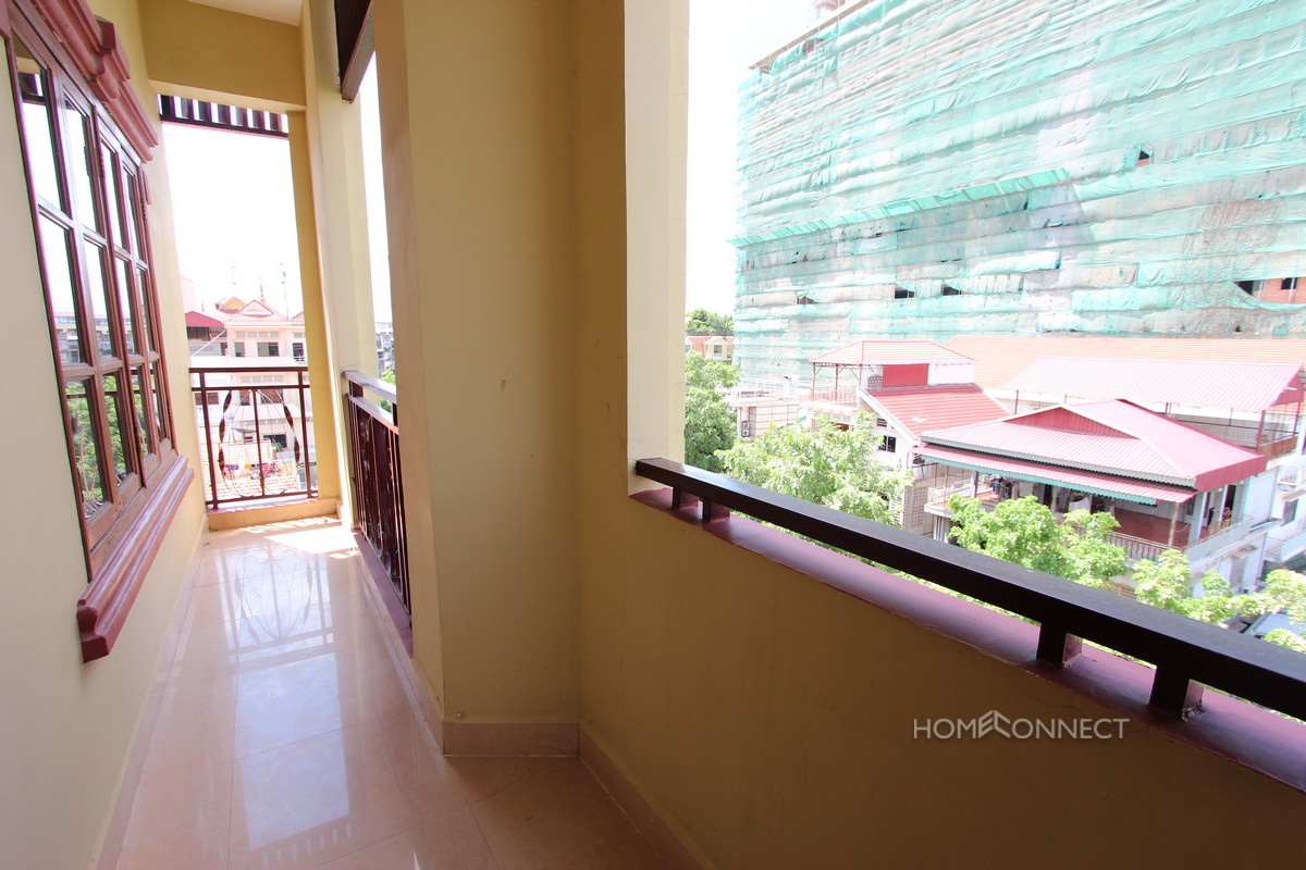 Well Appointed 2 Bedroom Apartment in Tonle Bassac | Phnom Penh Real Estate