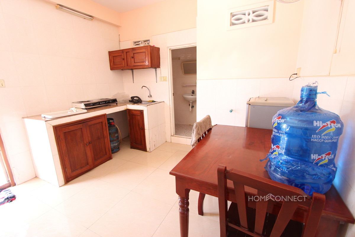 Budget 2 Bedroom Apartment Near the Russian Market | Phnom Penh