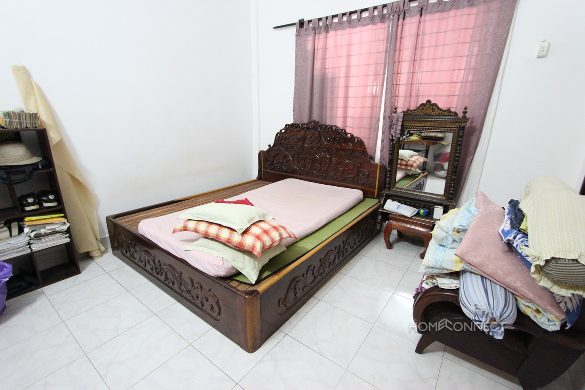 Cosy 3 Bedroom Villa on a Large Block in Boeung Trabek | Phnom Penh Real Estate