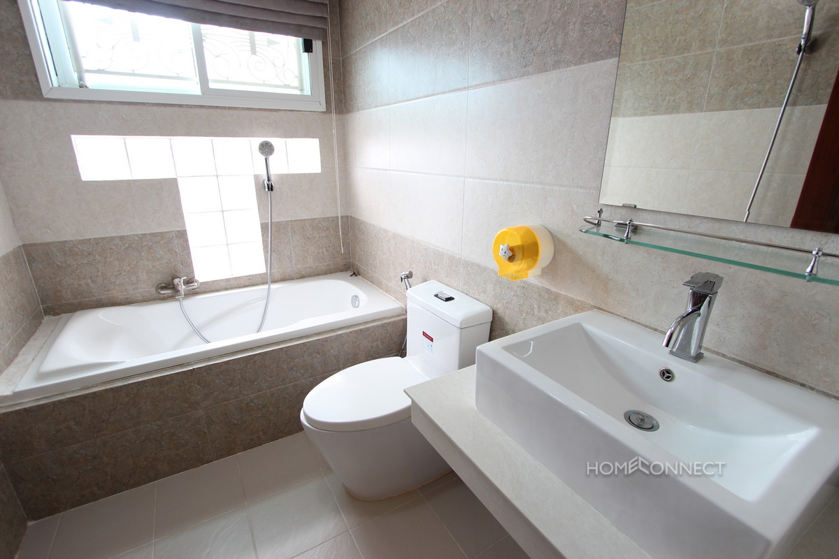 Modern 2 Bedroom Apartment In Northern Russian Market | Phnom Penh