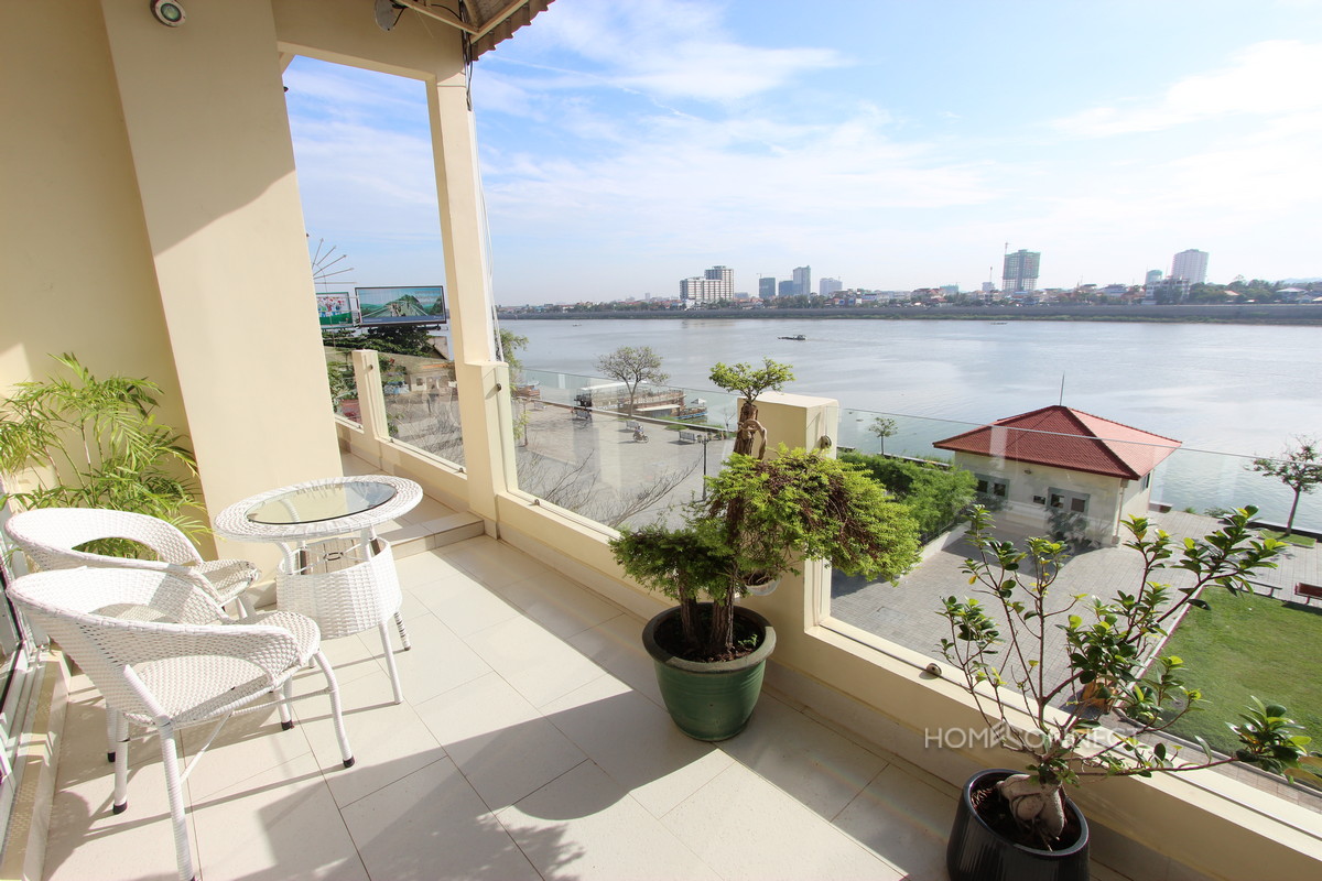 Luxury 2 Bedroom Apartment on Riverside | Phnom Penh