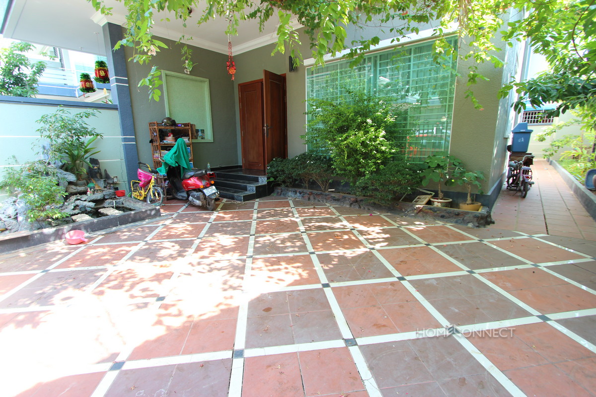 Modern 3 Bedroom Townhouse In Boeung Tumpun | Phnom Penh