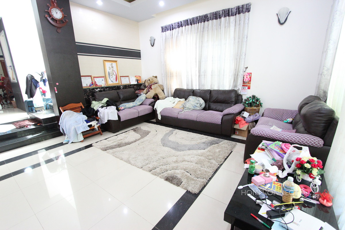 Modern 3 Bedroom Townhouse In Boeung Tumpun | Phnom Penh