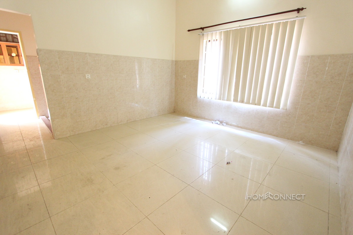 Contemporary 4 Bedroom Villa Near the Russian Market | Phnom Penh Real Estate