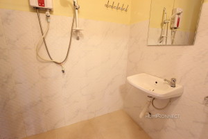 Budget 2 Bedroom Apartment in Toul Tom Poung | Phnom Penh Real Estate