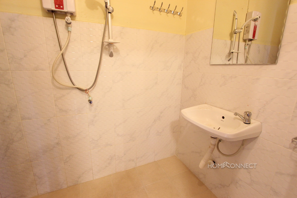 Budget 2 Bedroom Apartment in Toul Tom Poung | Phnom Penh Real Estate