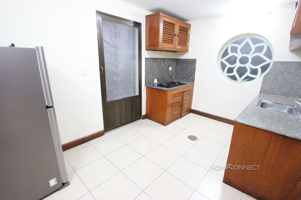 Well Maintained 3 Bedroom Apartment in Tonle Bassac | Phnom Penh Real Estate