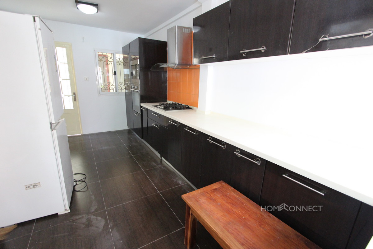 Bright and Modern 2 Bedroom Villa Near Aeon Mall | Phnom Penh Real Estate