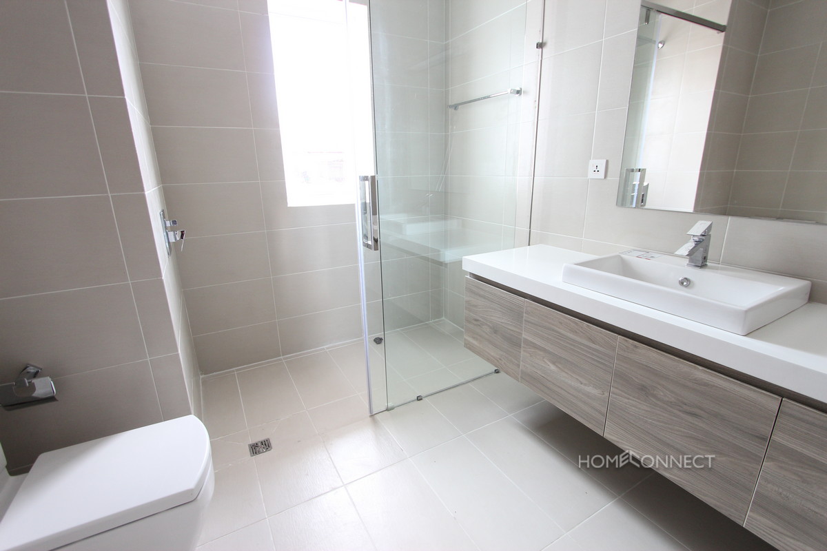 Beautiful 3 Bedroom Apartment Near The Russian Market | Phnom Penh Real Estate