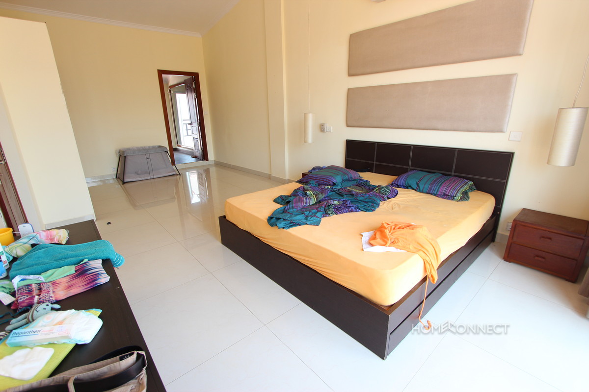 French Colonial 3 Bedroom Apartment For Rent Near Wat Phnom | Phnom Penh Real Estate