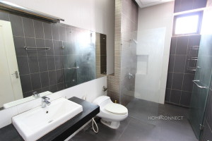 Newly Renovated 1 Bedroom Apartment Near Central Market | Phnom Penh Real Estate