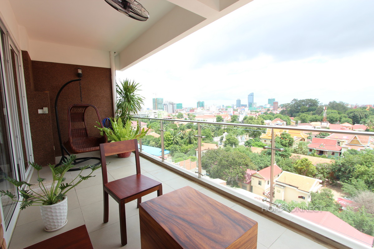 Beautiful 2 Bedroom Apartment Near The Royal Palace | Phnom Penh Real Estate