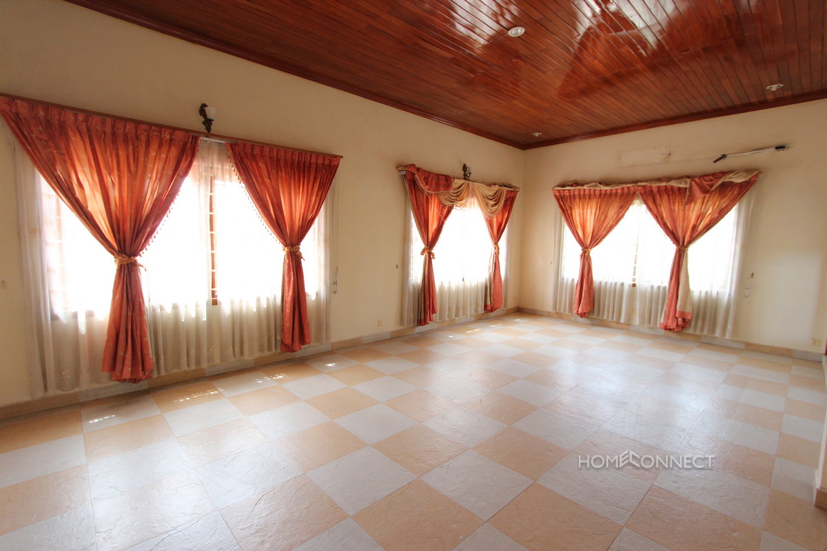 Spacious 5 Bedroom Villa Near Northbridge | Phnom Penh Real Estate