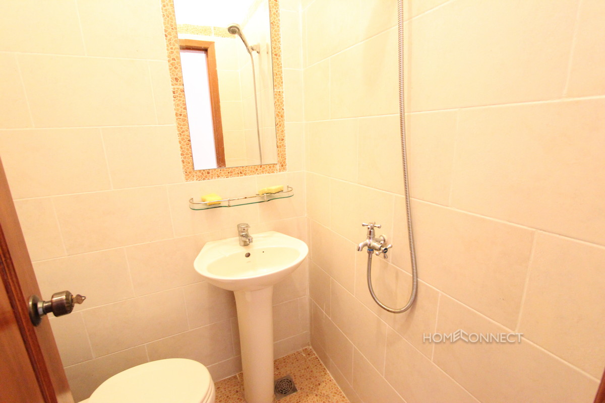 Comfortable 1 Bedroom Apartment in Tonle Bassac | Phnom Penh Real Estate