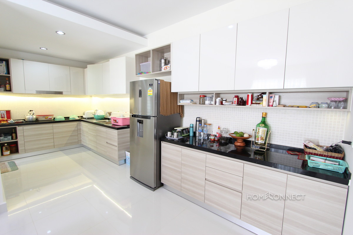 Modern 4 Bedroom Townhouse With Pool Near ISPP School | Phnom Penh Real Estate