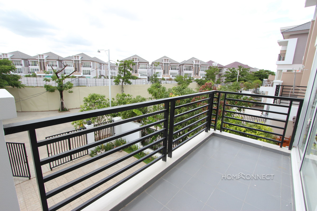 Modern 4 Bedroom Townhouse With Pool Near ISPP School | Phnom Penh Real Estate