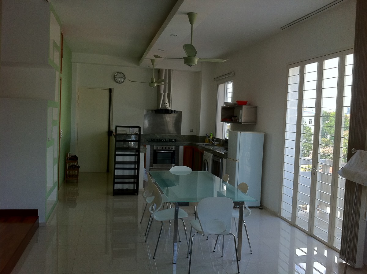 Beautiful Renovated 1 Bedroom Apartment Near Wat Phnom | Phnom Penh Real Estate