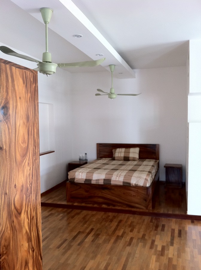 Beautiful Renovated 1 Bedroom Apartment Near Wat Phnom | Phnom Penh Real Estate