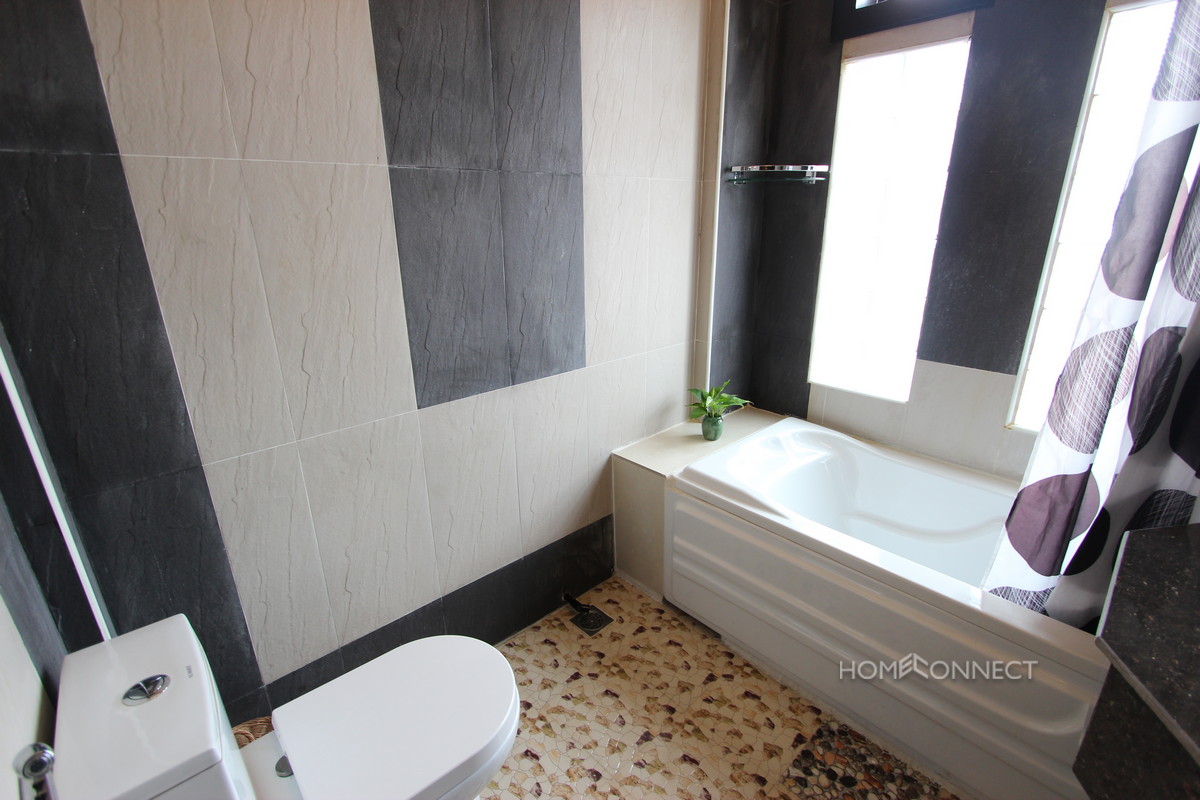 Quiet 2 Bedroom Apartment Near the Riverside | Phnom Penh Real Estate