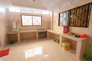 Large and Spacious Apartment Near the Russian Market | Phnom Penh Real Estate