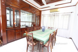 6 Bedroom Villa With Pool in Toul Kork | Phnom Penh Real Estate