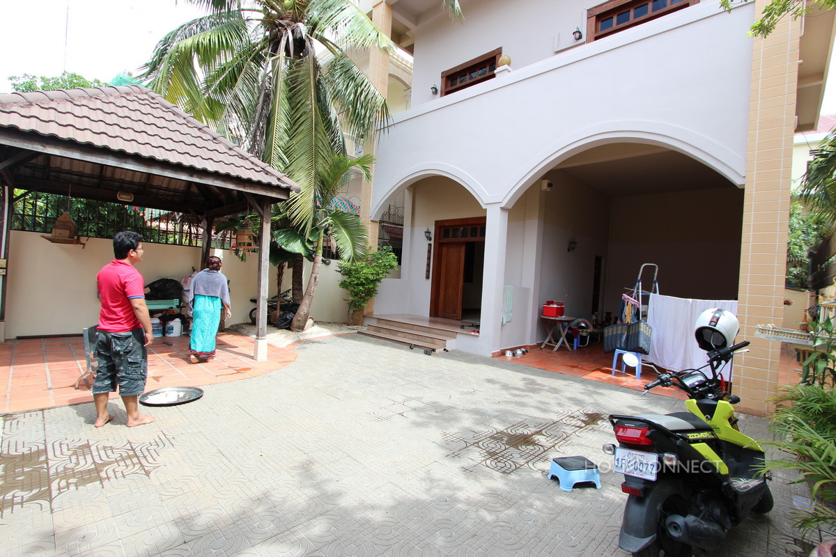 3 Bedroom Townhouse for Sale in Tonle Bassac | Phnom Penh Real Estate