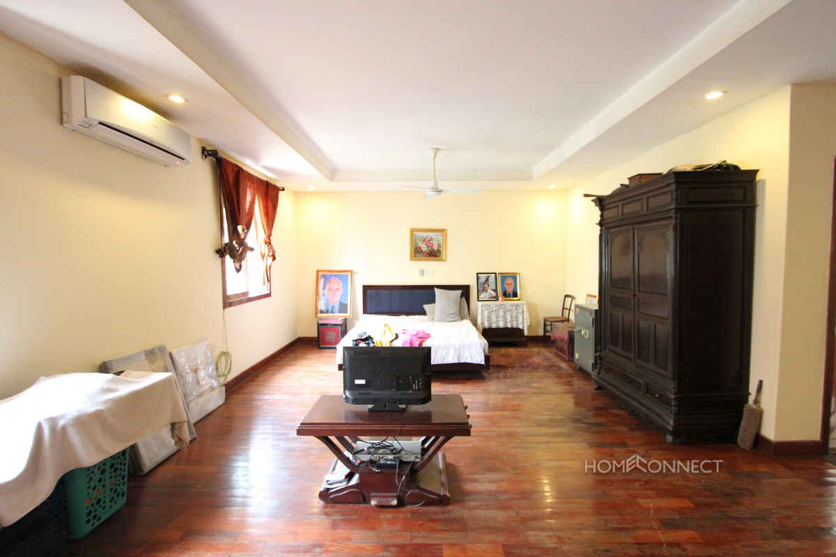 3 Bedroom Townhouse for Sale in Tonle Bassac | Phnom Penh Real Estate