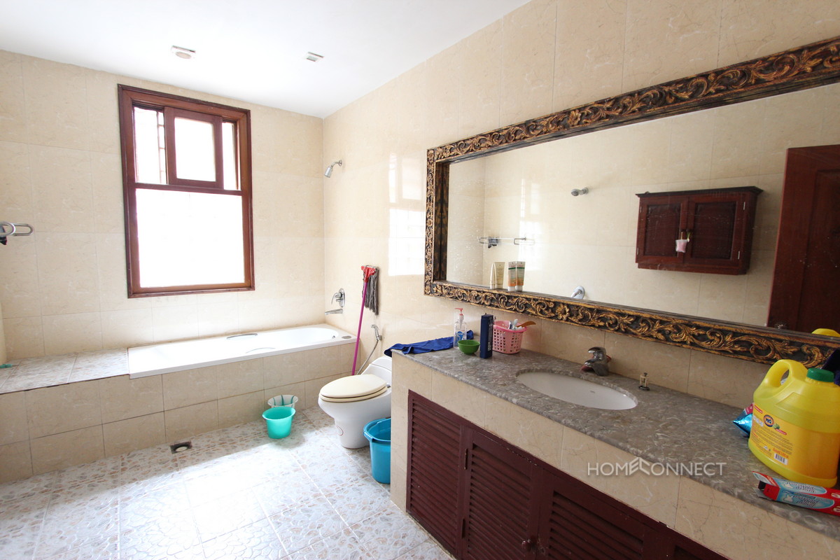 3 Bedroom Townhouse for Sale in Tonle Bassac | Phnom Penh Real Estate