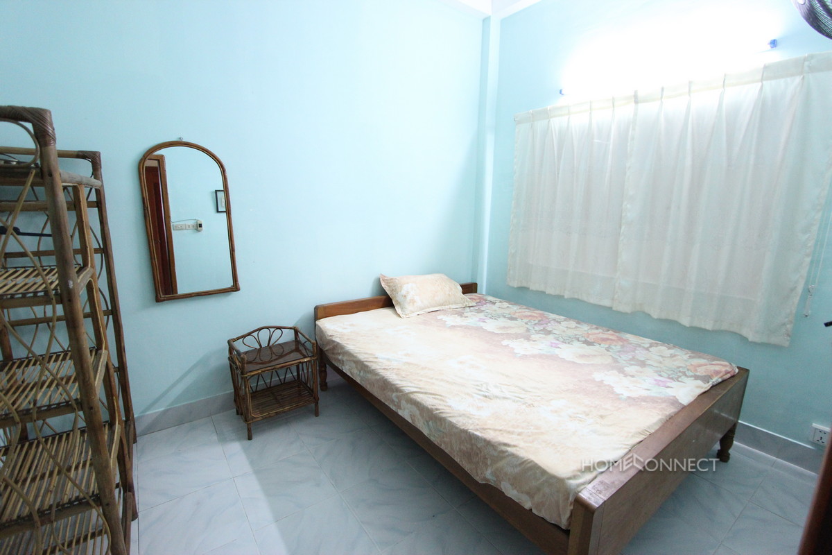 Quiet 2 Bedroom Apartment Near Riverside | Phnom Penh Real Estate