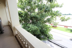 Fantastic Riverside Apartment in Daun Penh | Phnom Penh Real Estate