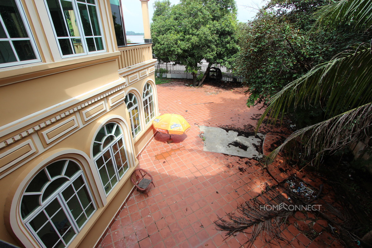 Large Riverside Villa in Chroy Chongva | Phnom Penh Real Estate