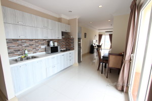 Luxurious Studio Apartment Near the Royal Palace | Phnom Penh Real Estate