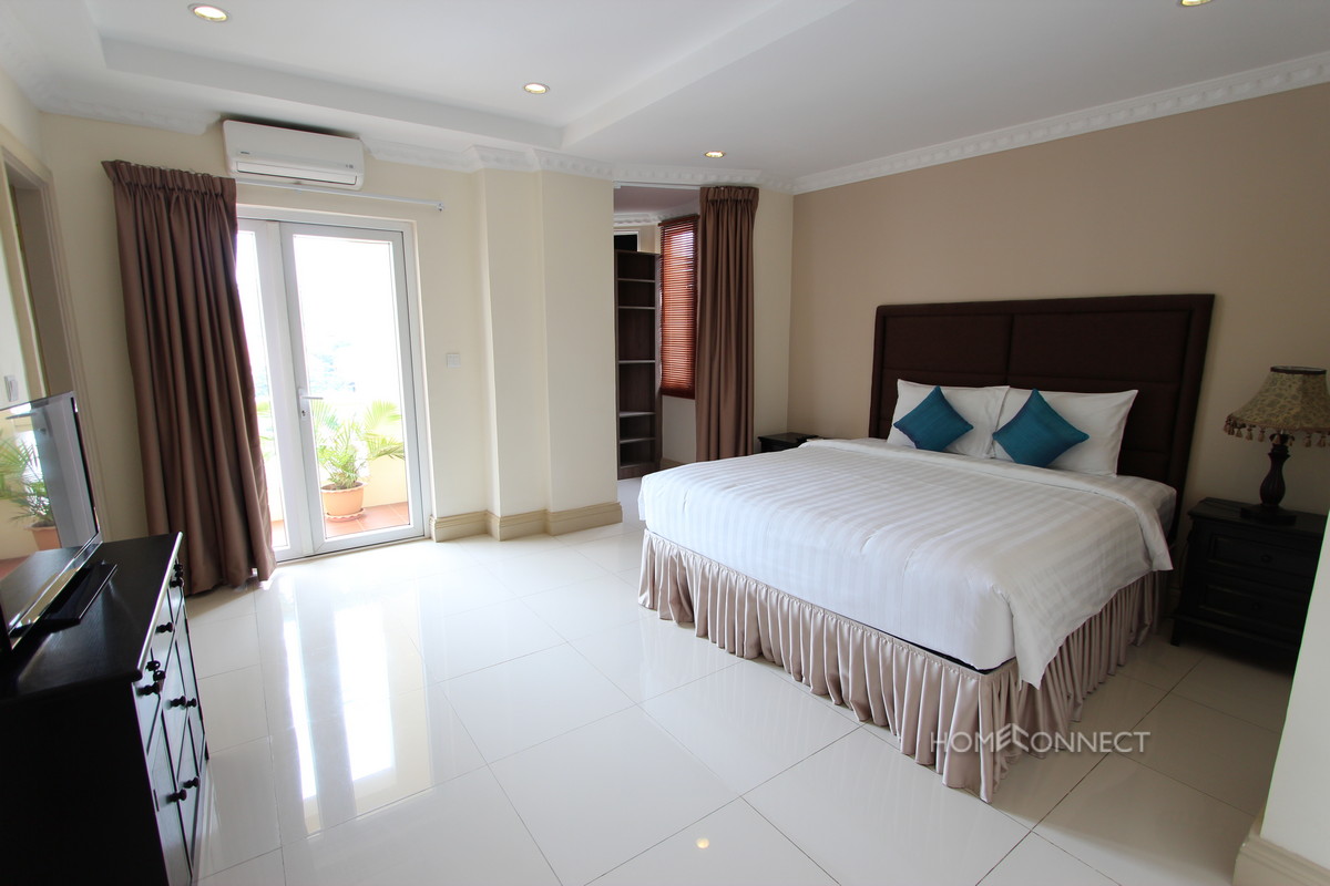 Striking 2 Bedroom Apartment Near the Royal Palace | Phnom Penh Real Estate