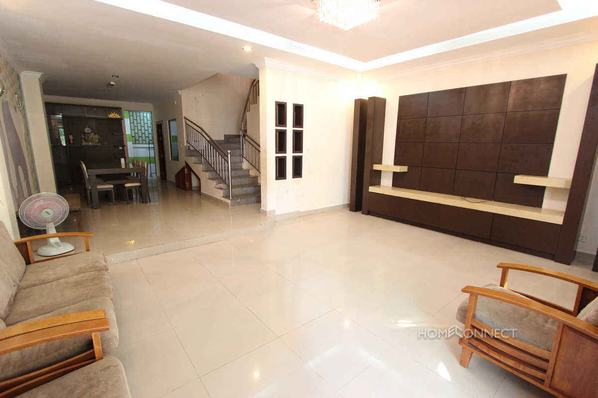 Secure 3 Bedroom Townhouse in Chroy Chongva | Phnom Penh Real Estate