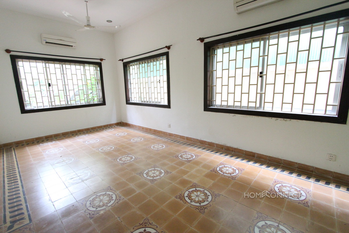 Small Villa for Sale in Leafy Tonle Bassac | Phnom Penh Real Estate