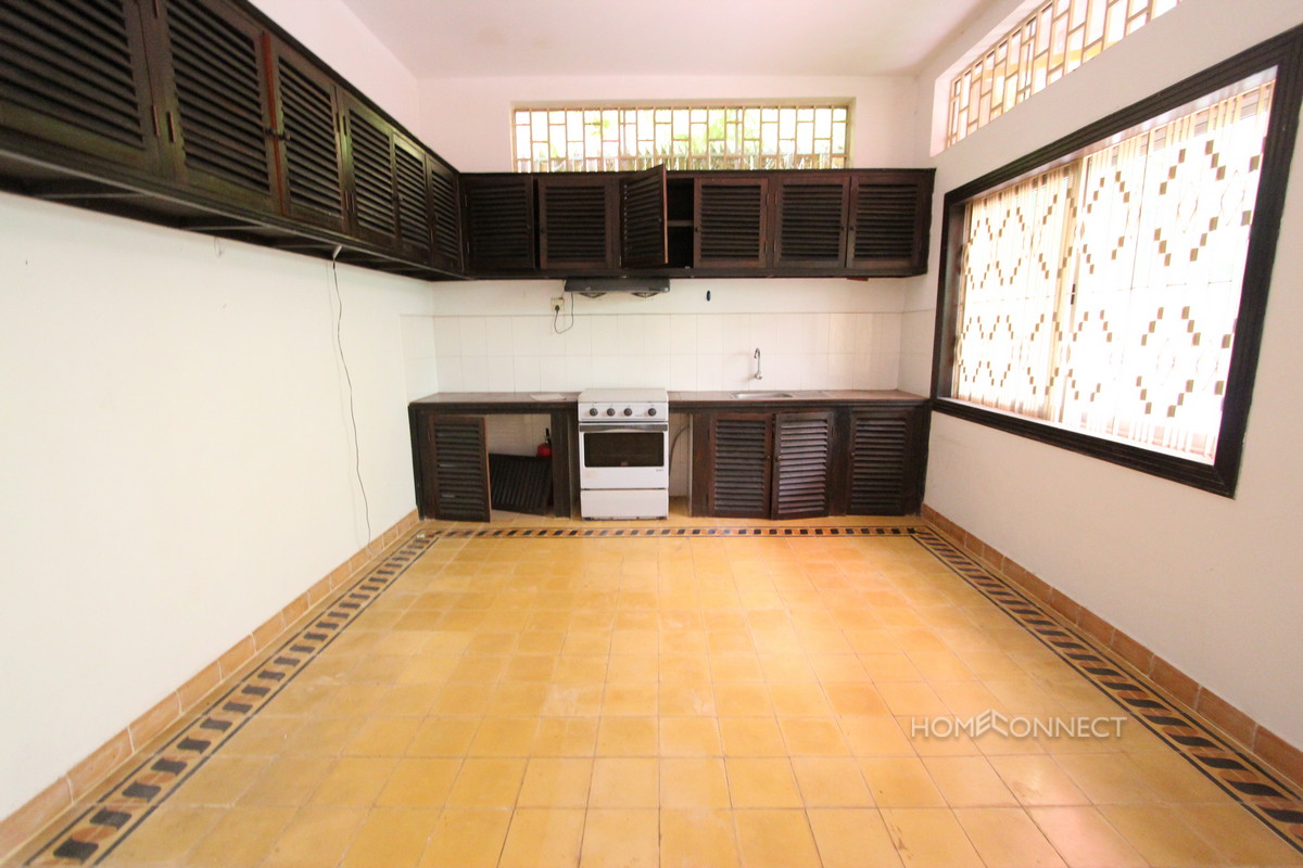 Small Villa for Sale in Leafy Tonle Bassac | Phnom Penh Real Estate