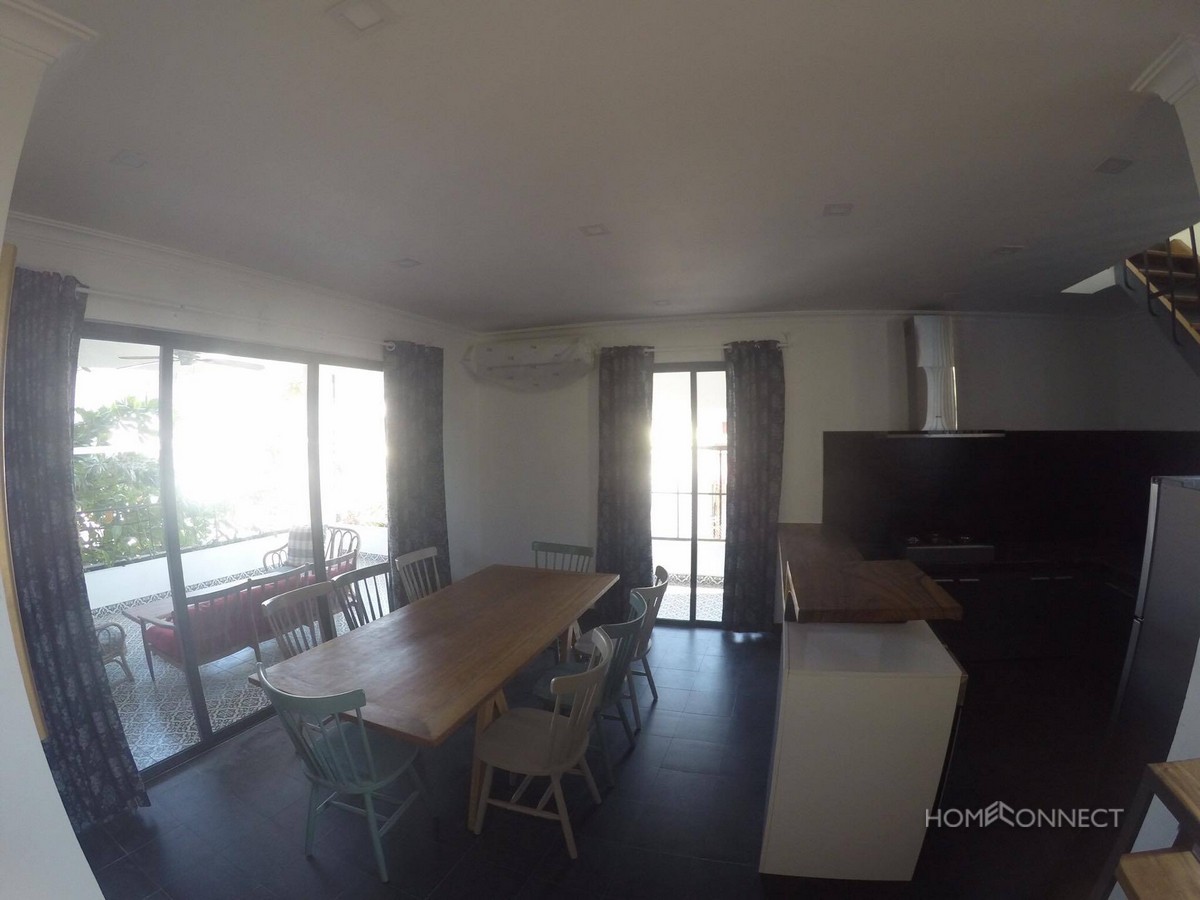 Beautiful 3 Bedroom Apartment For Rent Beside The Royal Palace | Phnom Penh Real Estate