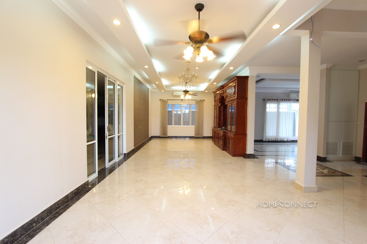 Large and Secure 5 Bedroom Villa in Tonle Bassac| Phnom Penh Real Estate