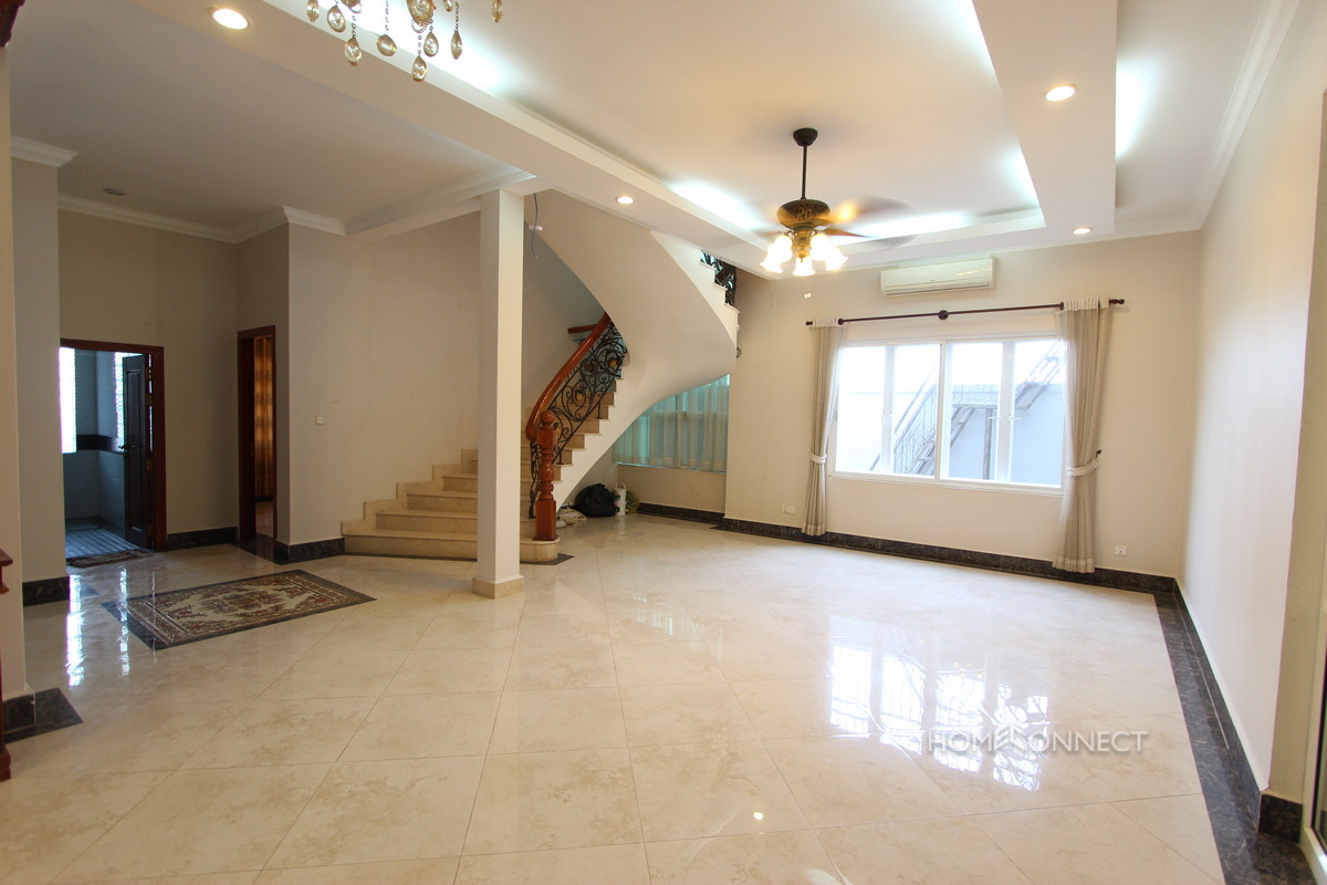 Large and Secure 5 Bedroom Villa in Tonle Bassac| Phnom Penh Real Estate