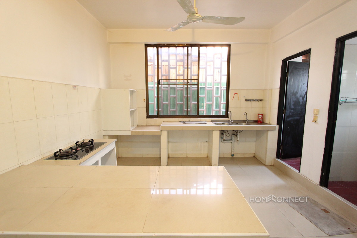 Pleasant 2 Bedroom Apartment in BKK3 | Phnom Penh Real Estate