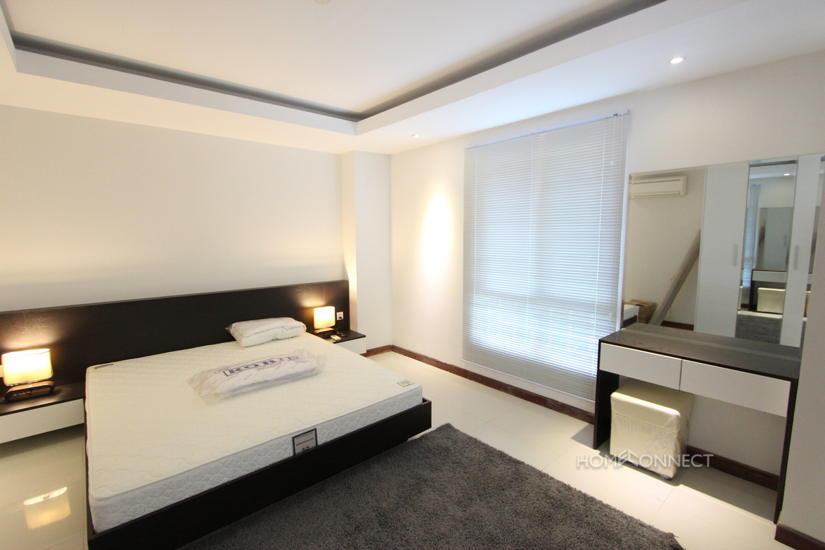 Modern Luxury Apartment Close To Independence Monument | Phnom Penh Real Estate