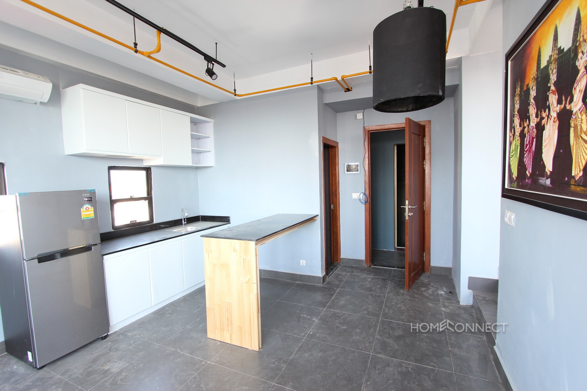 Newly Constructed 3 Bedroom Penthouse in Tonle Bassac | Phnom Penh Real Estate
