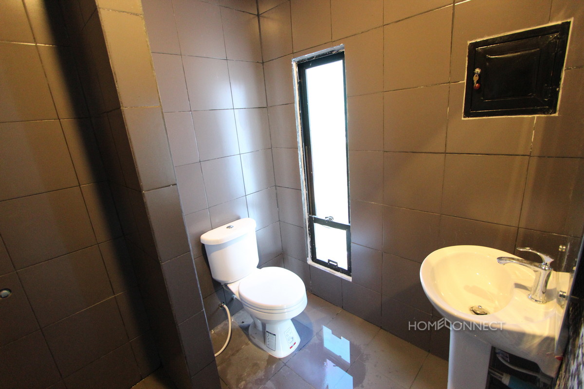 Newly Constructed 3 Bedroom Penthouse in Tonle Bassac | Phnom Penh Real Estate