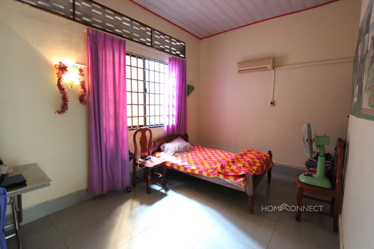 Huge Garden 3 Bedroom Villa On In Tonle Bassac | Phnom Penh Real Estate