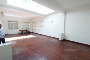 Comfortable 5 Bedroom Villa in Daun Penh | Phnom Penh Real Estate