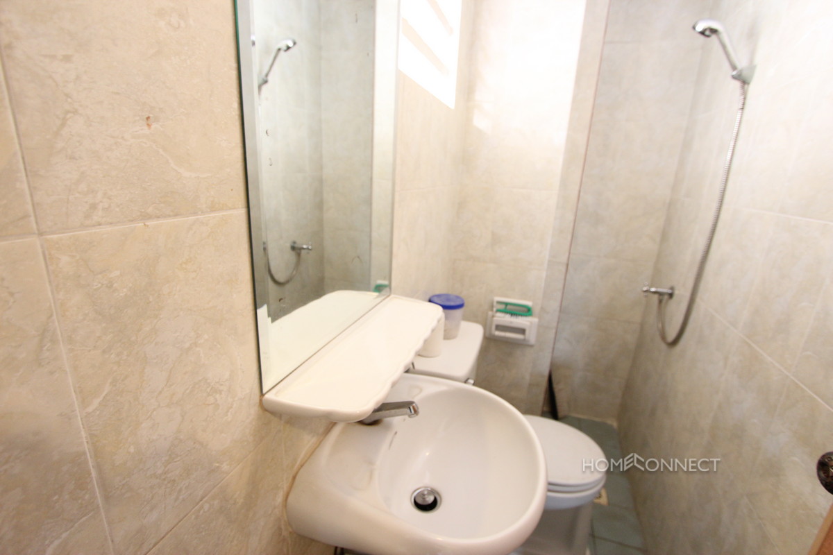 Cosy 1 Bedroom Apartment Near the Royal Palace | Phnom Penh Real Estate