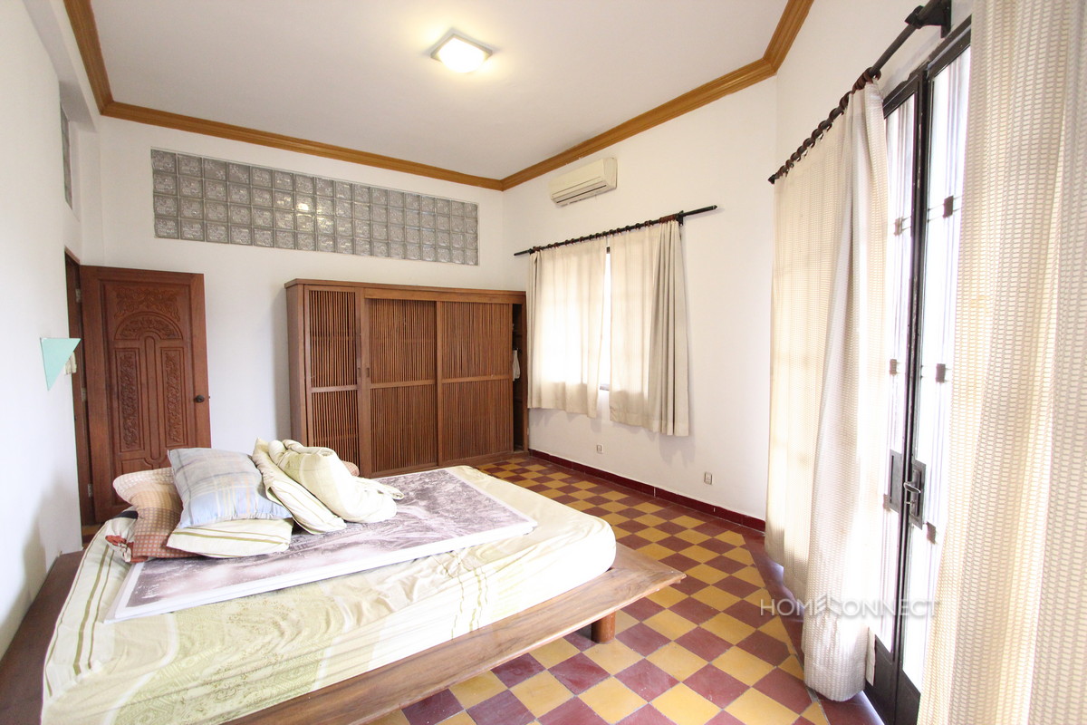 2 Bedroom Riverside Apartment Near Psar Chas | Phnom Penh Real Estate