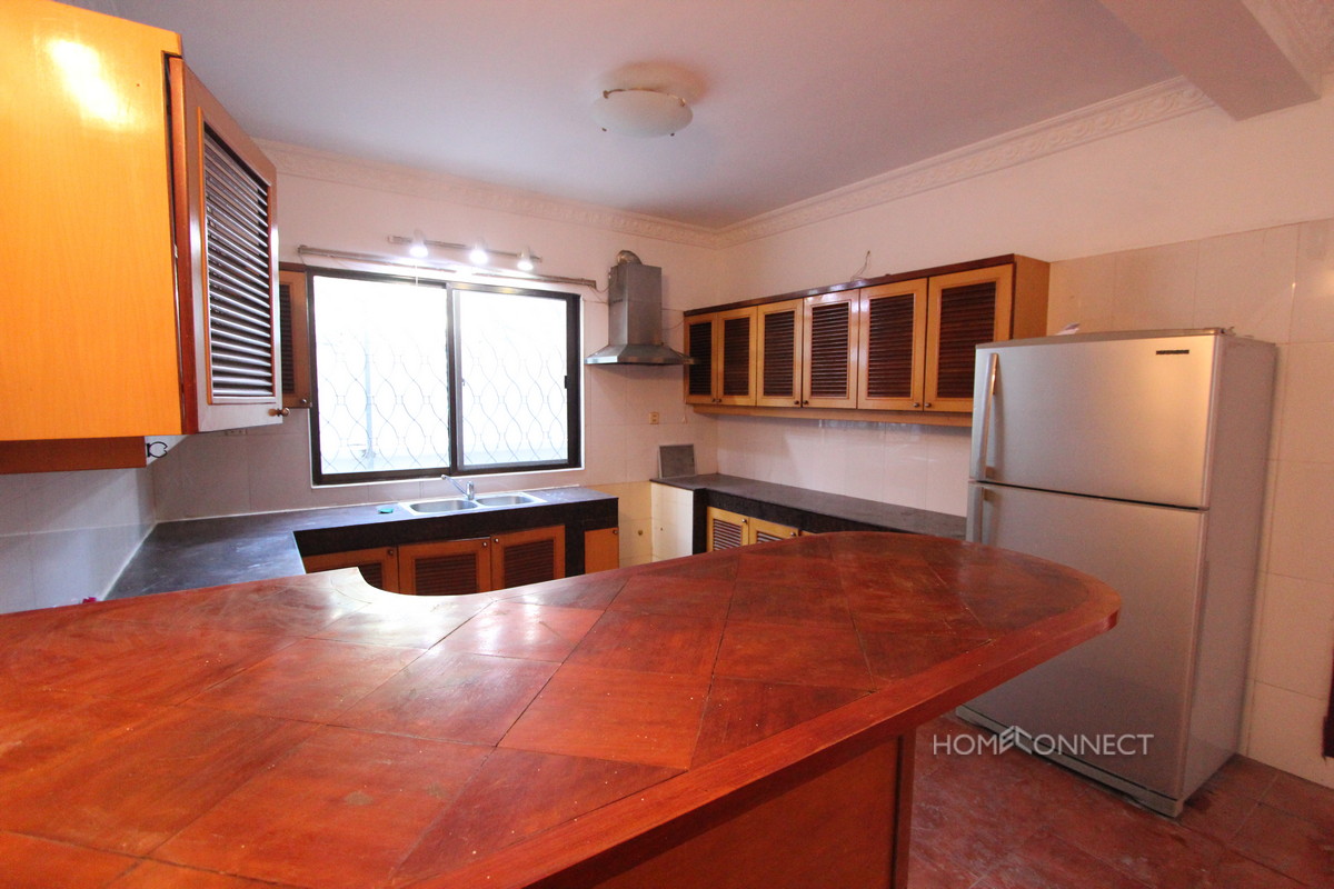 Quiet and Secure Townhouse in Tonle Bassac | Phnom Penh Real Estate