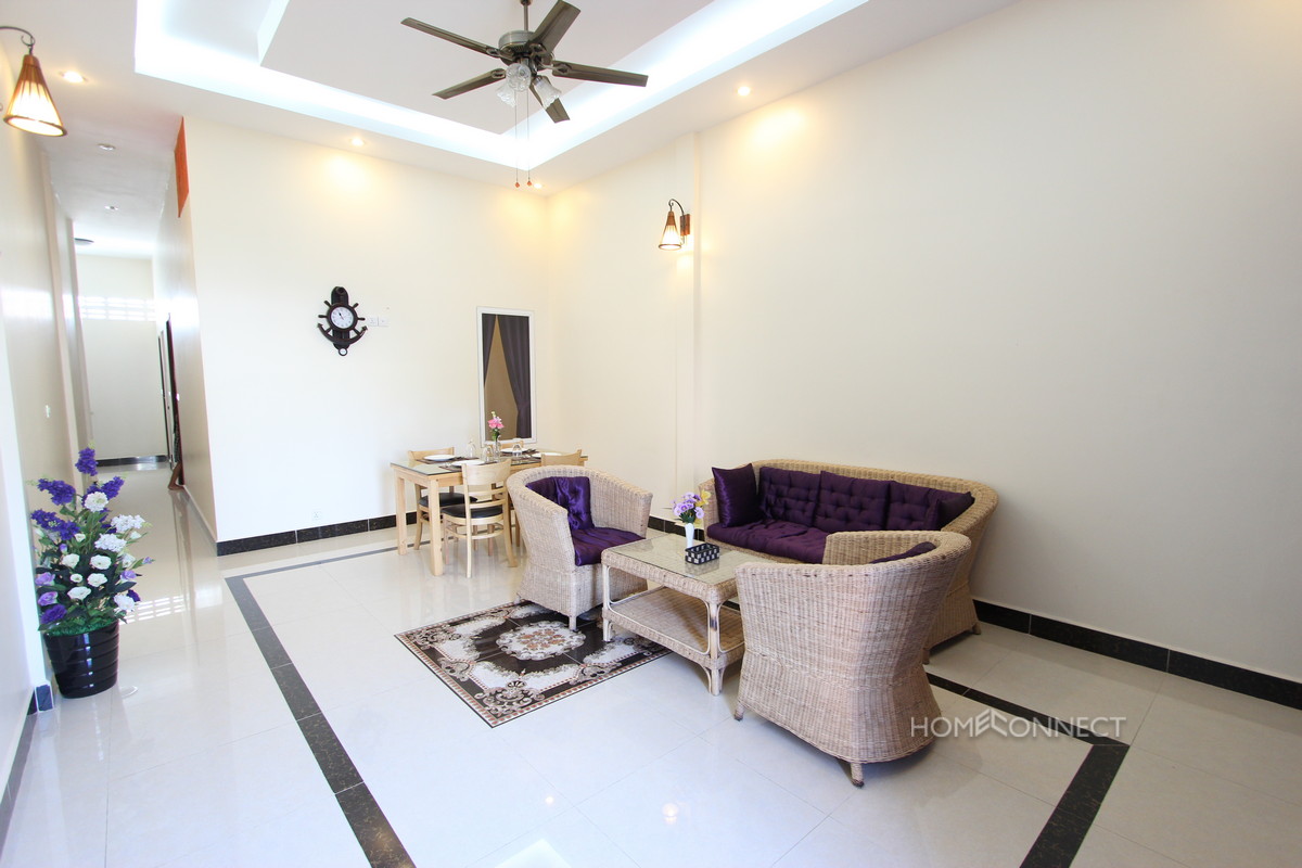 Tidy 1 Bedroom Apartment Close To the Royal Palace For Rent | Phnom Penh Real Estate