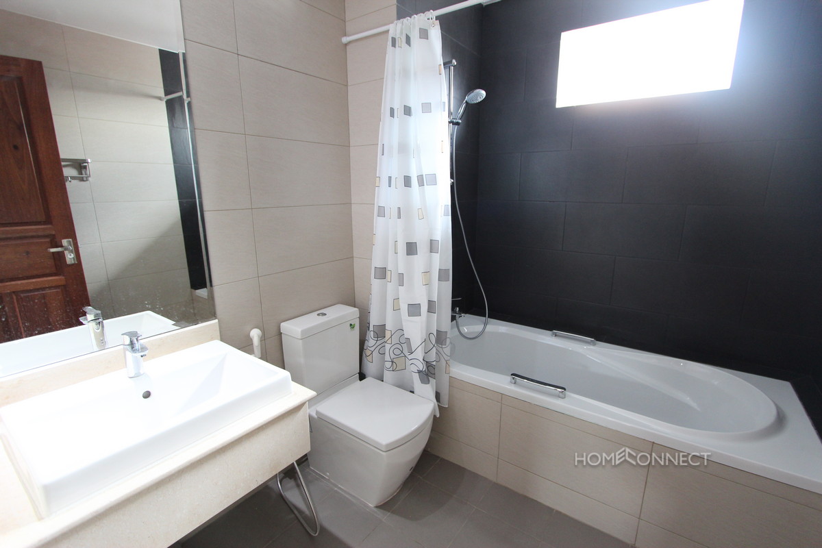 Fantastic 2 Bedroom Apartment in Tonle Bassac | Phnom Penh Real Estate